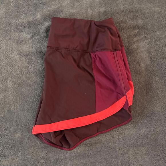 Athleta Running Free Shorts 3.5" in Burgundy Red Colorblock - Size M - Picture 6 of 6